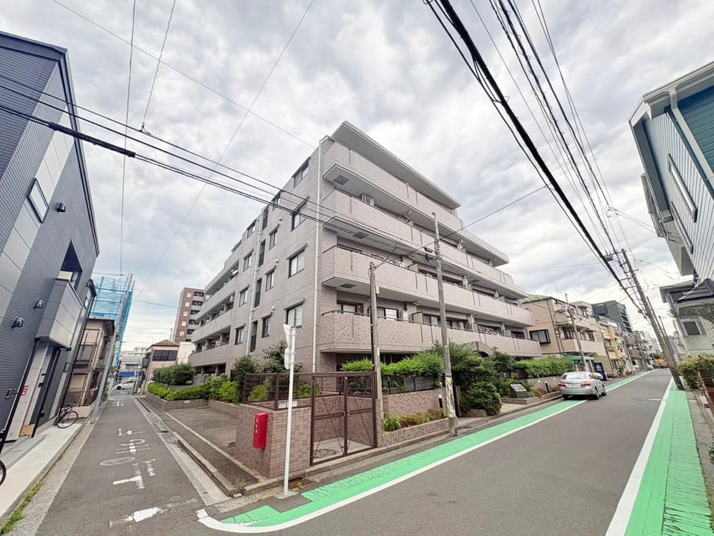 Renovated 2LDK Apartment for Sale in Yokohama Minami - Thumbnail 3