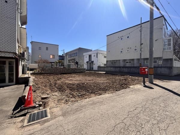 165m2 Land for Sale in Makomanai, Sapporo - Thumbnail 2
