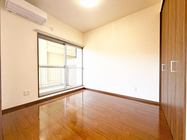 2LDK Apartment for Sale in Tama Ward, Kawasaki City - Thumbnail 4