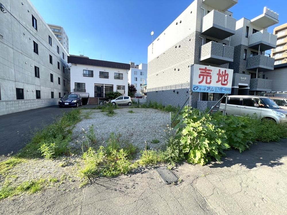 Land for Sale in Kita Ward, Sapporo - 109m2 - Near Kita 24-jo Station - Thumbnail 2