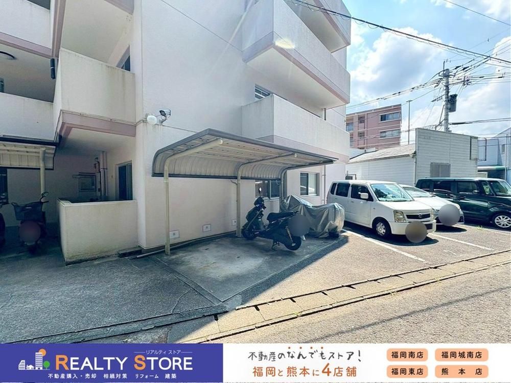 3LDK Apartment with Roof Balcony for Sale in Fukuoka Minami Ward - Thumbnail 2