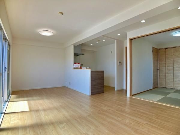 Gran Court Yamagoshi 3LDK Apartment in Matsuyama, Ehime - Thumbnail 4