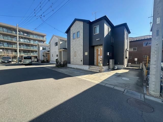 4LDK House for Sale in Funabashi, Chiba - 105.16m2 - Thumbnail 2