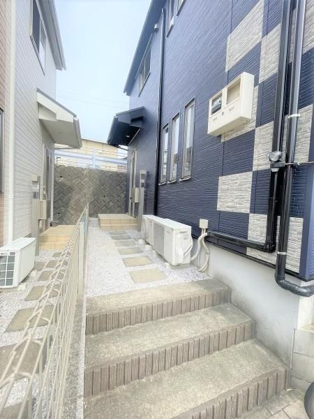 4LDK Detached House with Solar Panels in Hachioji, Tokyo - Thumbnail 3