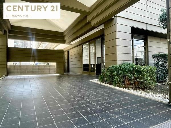 3K Apartment for Sale in Central Miyazaki City - 52.47m² - Thumbnail 2