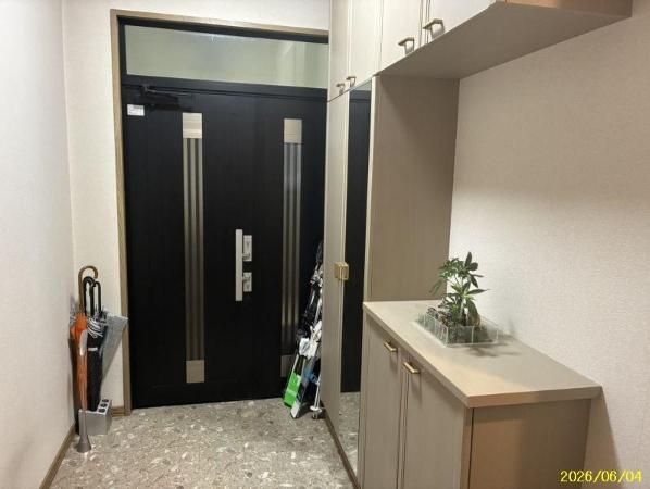 Mixed-Use SRC House for Sale Near Biei Station, Hokkaido - Image 1