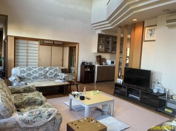 Mixed-Use SRC House for Sale Near Biei Station, Hokkaido - Thumbnail 4