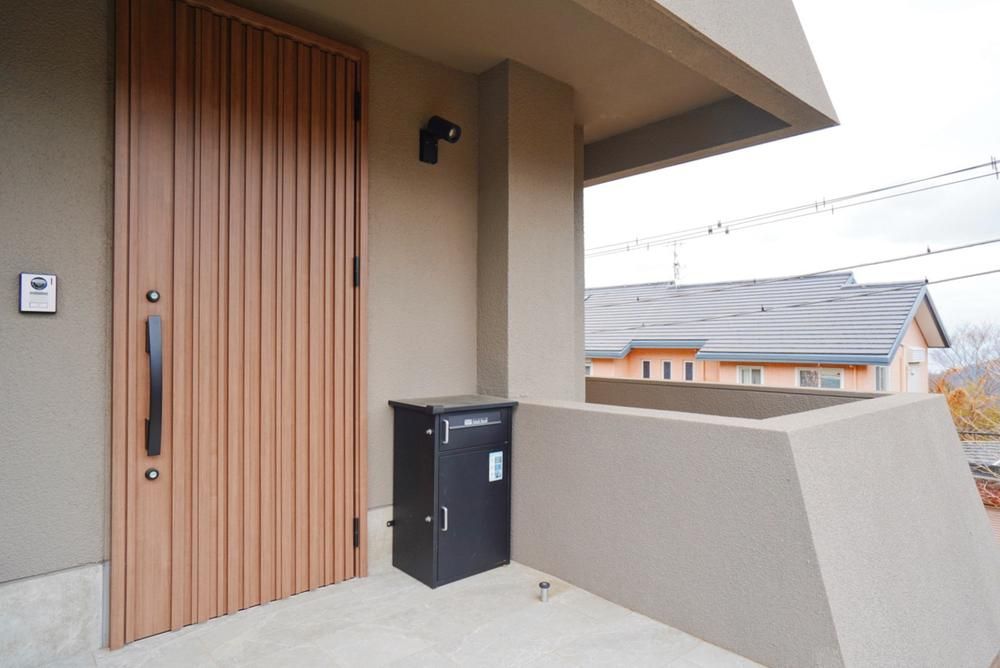 4LDK House in Atami, Shizuoka – Renovated with Garden and Parking - Thumbnail 3