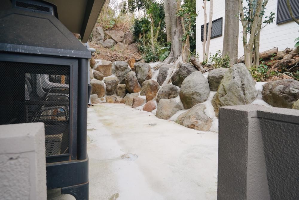 4LDK House in Atami, Shizuoka – Renovated with Garden and Parking - Thumbnail 2