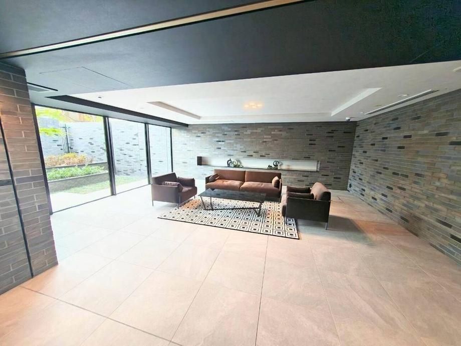 3LDK Apartment for Sale in Higashiyodogawa-ku, Osaka - Thumbnail 3