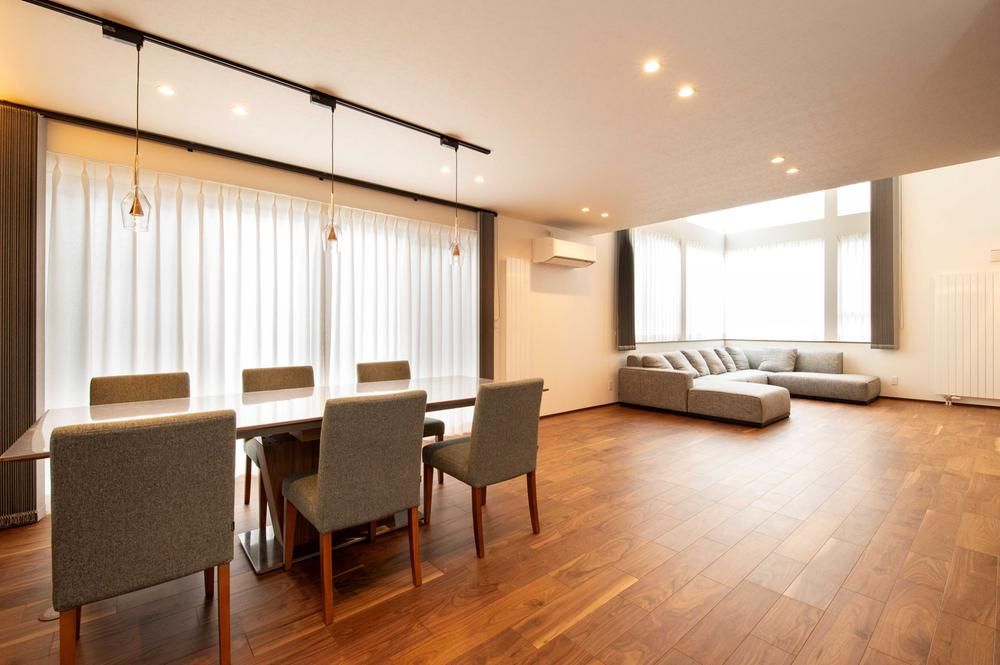 4LDK 218sqm House for Sale in Chuo Ward, Sapporo - Thumbnail 2
