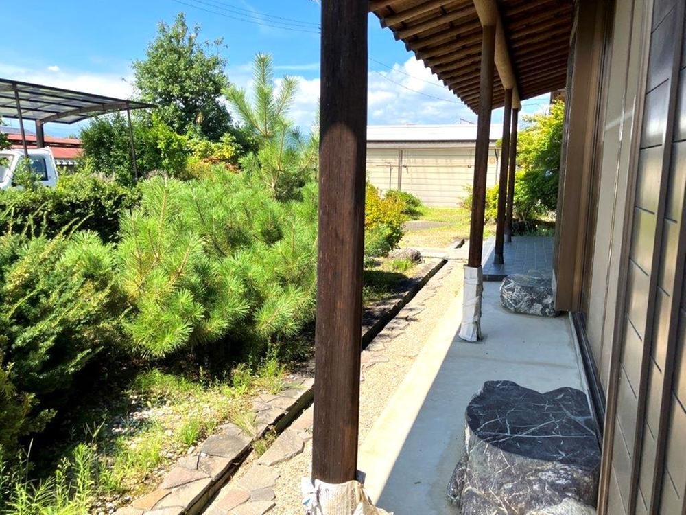 Spacious 10LDK House in Fukushima City with Large Garden - Thumbnail 3