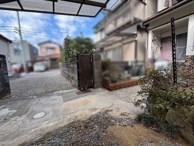 5DK Detached House for Sale in Quiet Uzuno, Kochi City - Thumbnail 3