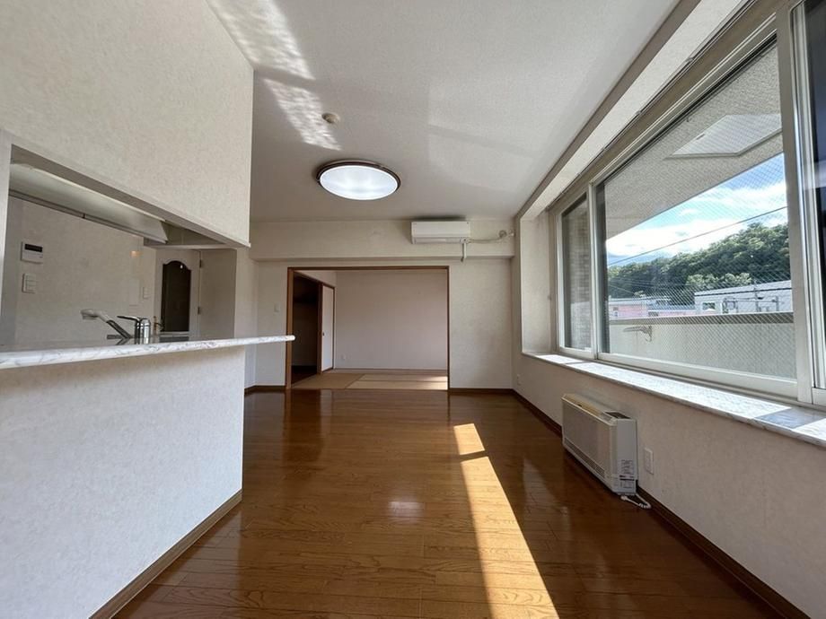 Dia Palace Makomanai Park 3LDK Apartment for Sale in Sapporo - Thumbnail 2