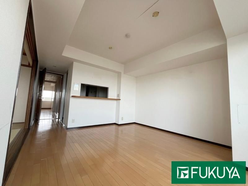 3LDK Apartment for Sale in Sakai Higashi Ward, Osaka - Thumbnail 3