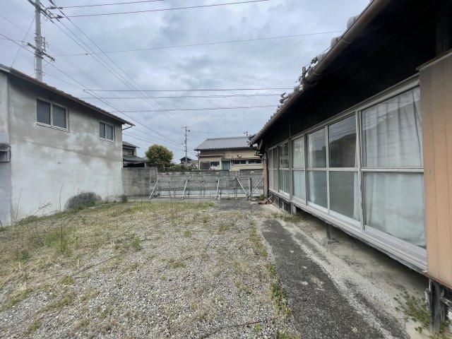 8DK House in Sakaide with Large Garden and Parking - Thumbnail 4