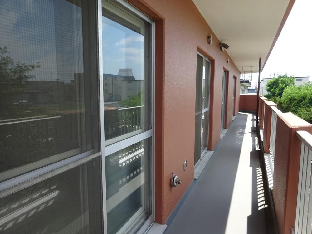 5LDK Apartment for Sale in Tomakomai, Hokkaido - 115.55 sqm - Thumbnail 3