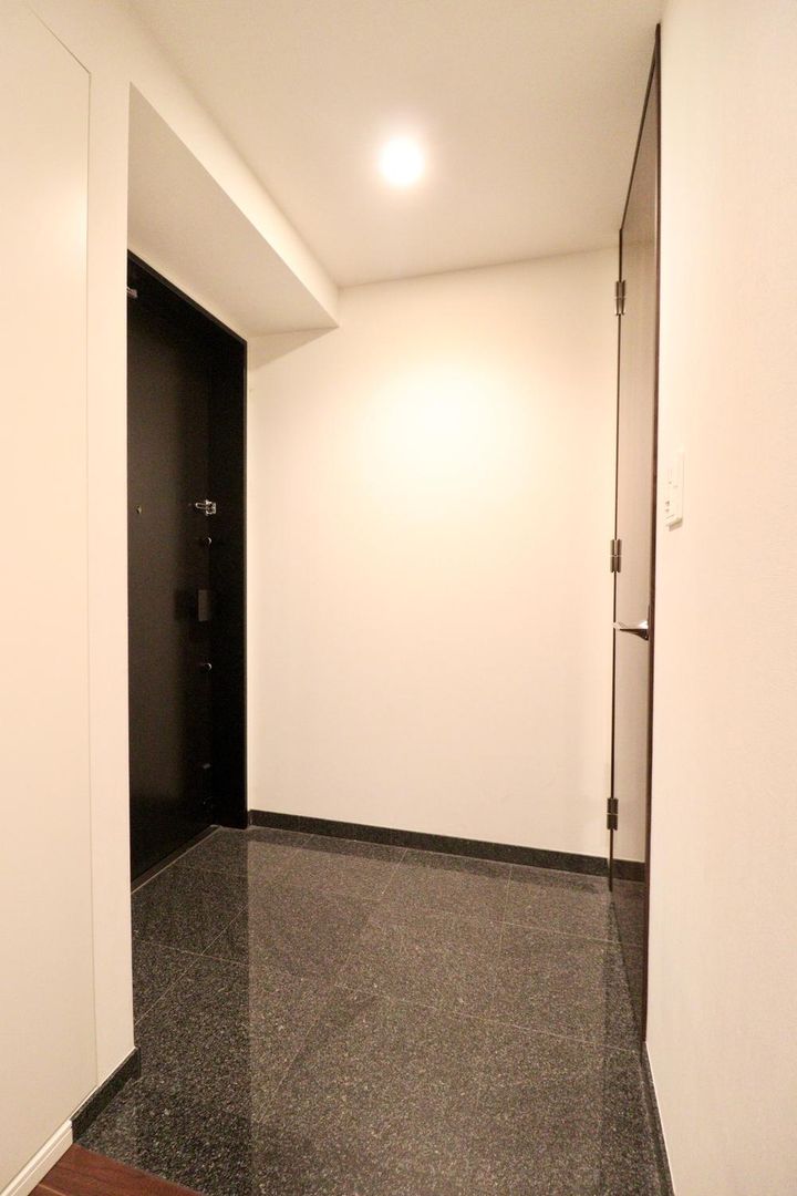 Park City Musashi-Kosugi Tower 2LDK Apartment for Sale in Kawasaki - Thumbnail 4