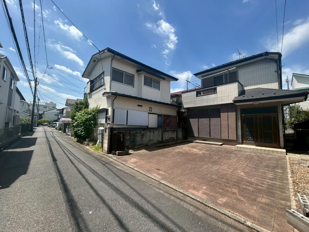 4LDK Detached House for Sale in Fuchu, Tokyo - Thumbnail 2