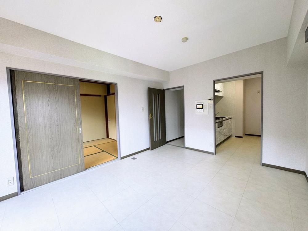 3LDK Apartment for Sale in Ichikawa, Chiba - 66.48m2 - Thumbnail 4