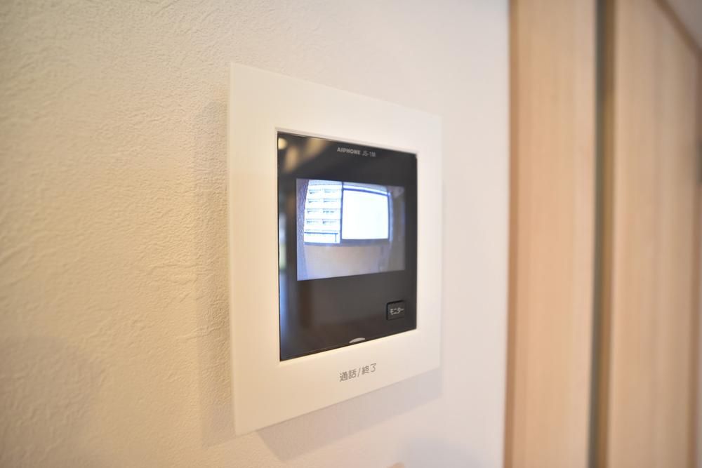 Renovated 2LDK Corner Apartment for Sale in Sendai - Thumbnail 3