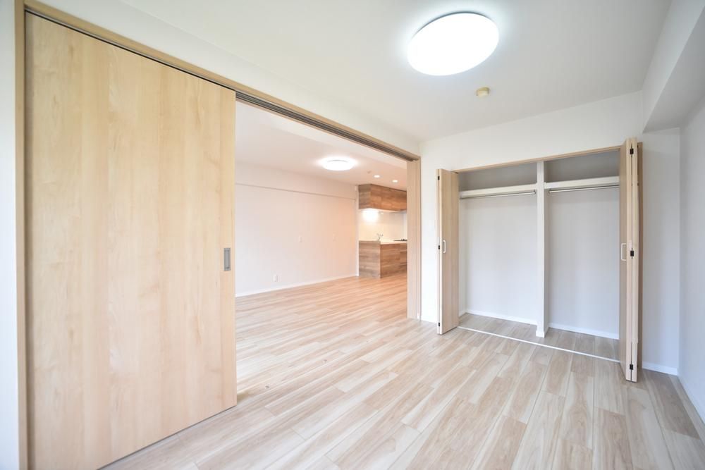 Renovated 2LDK Corner Apartment for Sale in Sendai - Thumbnail 4