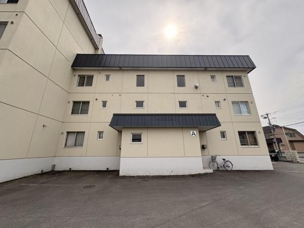 1DK Condominium for Sale in Asahikawa, Hokkaido - Thumbnail 2