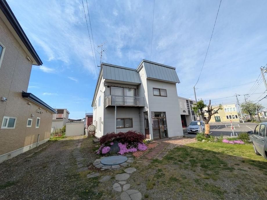 5LDK Detached House for Sale in Asahikawa, Hokkaido - Thumbnail 2