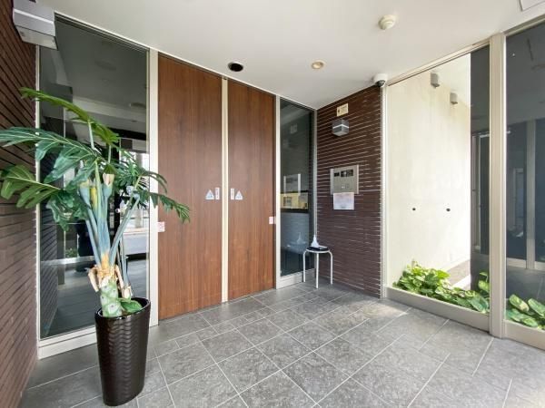 3LDK Renovated Apartment for Sale in Okinawa City, Okinawa - Thumbnail 4