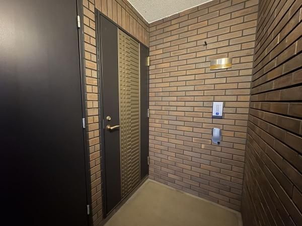 Meifair Hills 2LDK Apartment for Sale in Saitama - Thumbnail 4