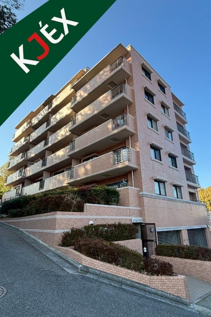 Sun City Kuchida Minami 3LDK Apartment with Garden in Hiroshima - Thumbnail 2