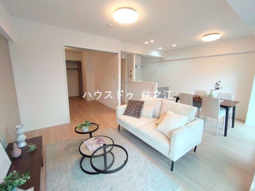 Renovated 2LDK+S Apartment near Kitakagaya Station, Osaka - Thumbnail 2