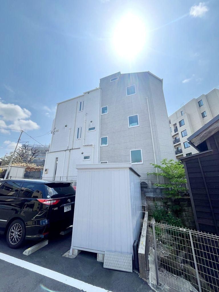 3LDK Detached House for Sale in Bunkyo-ku, Tokyo - Thumbnail 4