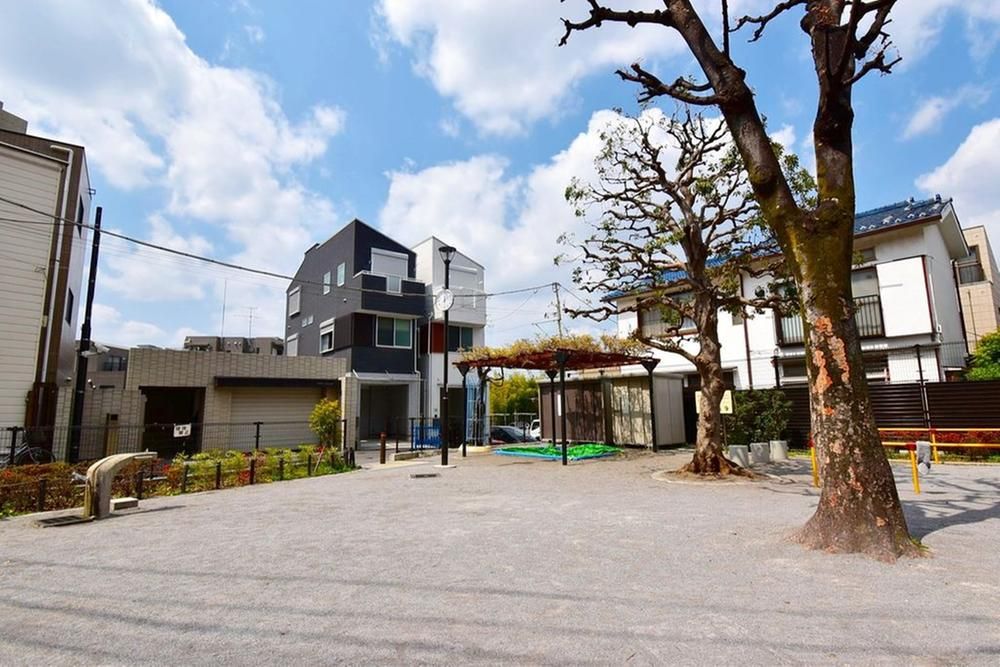 3LDK Detached House for Sale in Bunkyo-ku, Tokyo - Thumbnail 3