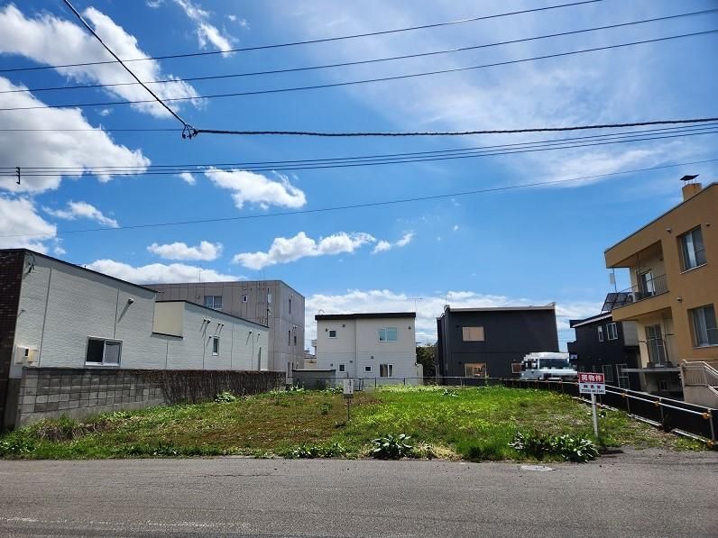 Land for Sale in Asahikawa, Hokkaido - 370m² Plot - Thumbnail 2