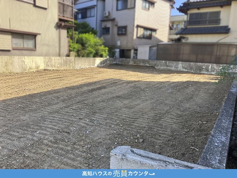 Land for Sale in Otsu, Kochi City - 207m2 Building Lot - Thumbnail 2
