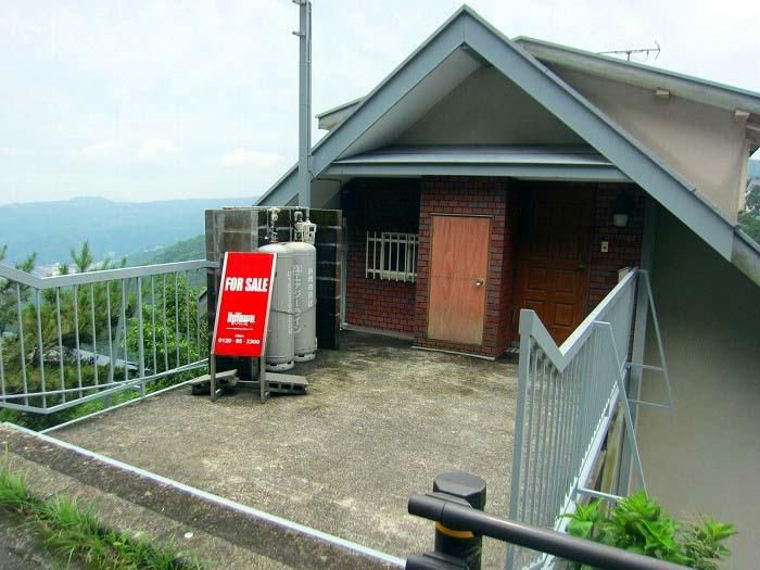 Hot Spring Villa with Ocean View in Atami Resort Area - Thumbnail 3