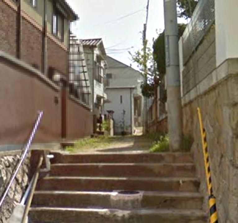 Renovated 3DK House for Sale near Oji Koen Station, Kobe - Thumbnail 4