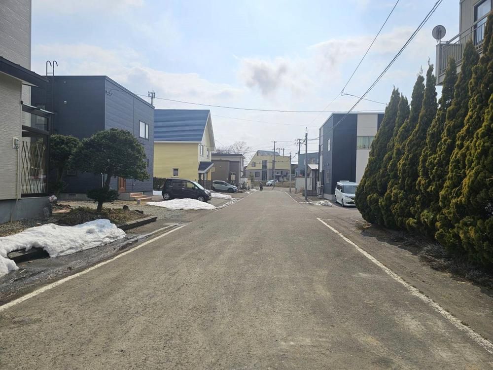Renovated 4LDK House in Ebetsu, Hokkaido with Parking - Thumbnail 4