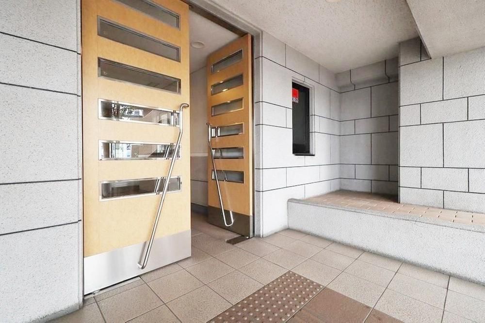 Top Floor 2LDK Apartment for Sale in Taihaku Ward, Sendai - Thumbnail 2
