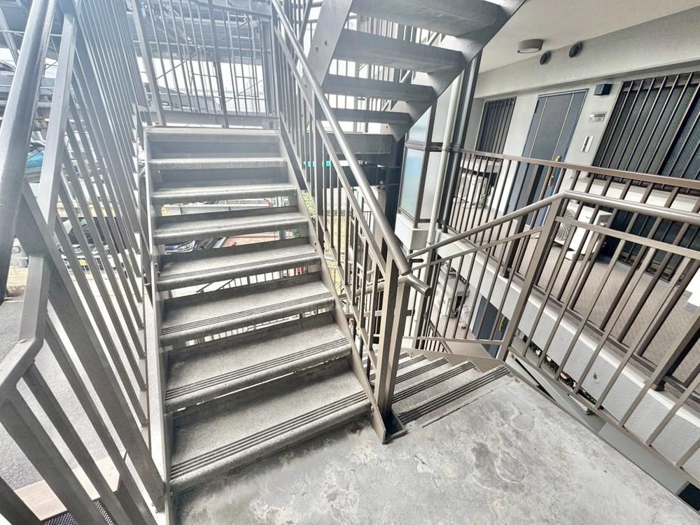 3LDK Apartment for Sale in Kawasaki, Saiwai Ward - Thumbnail 4