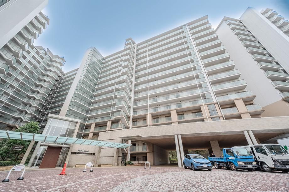 3LDK Apartment for Sale in Totsuka-ku, Yokohama, Kanagawa - Thumbnail 2