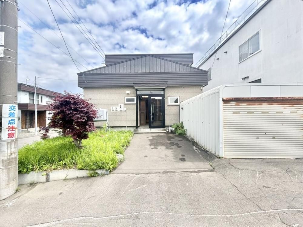 4LDK Detached House in Ebetsu, Hokkaido - 313.81 sqm Land - Thumbnail 2