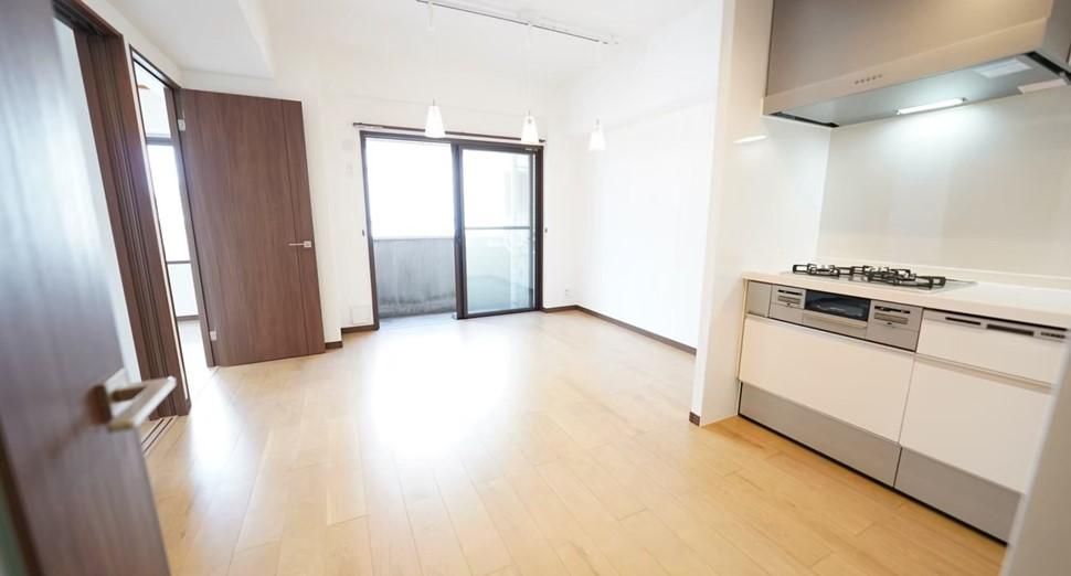 Evergreen Palace Funabashi Honcho 3DK Apartment for Sale in Chiba - Thumbnail 3