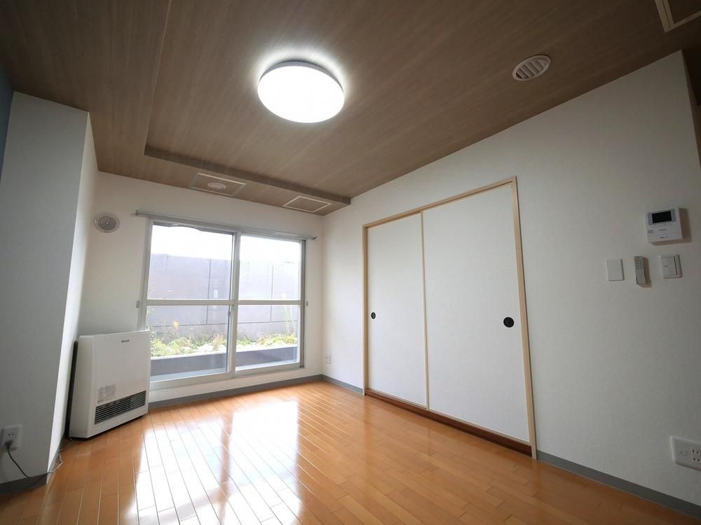 Renovated 3LDK Apartment for Sale in Sapporo Shiroishi - Thumbnail 3