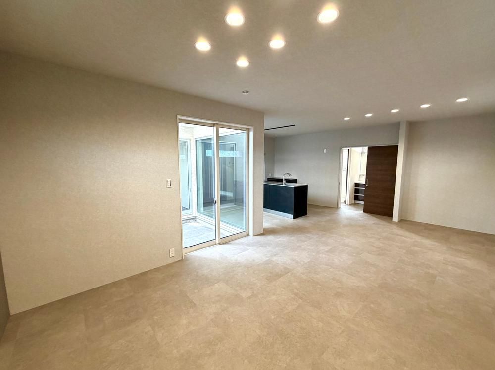 Renovated 3LDK House in Uchinada, Ishikawa | 2980万 Yen - Thumbnail 4