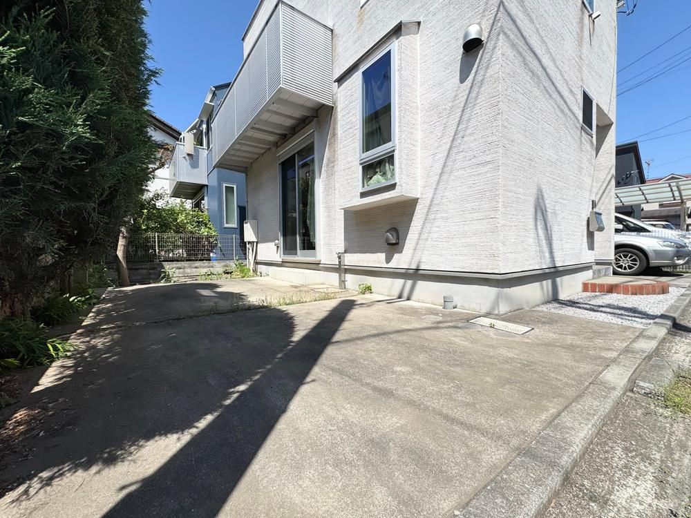2LDK House for Sale in Fuchu, Tokyo - 63.77m2 - Thumbnail 3