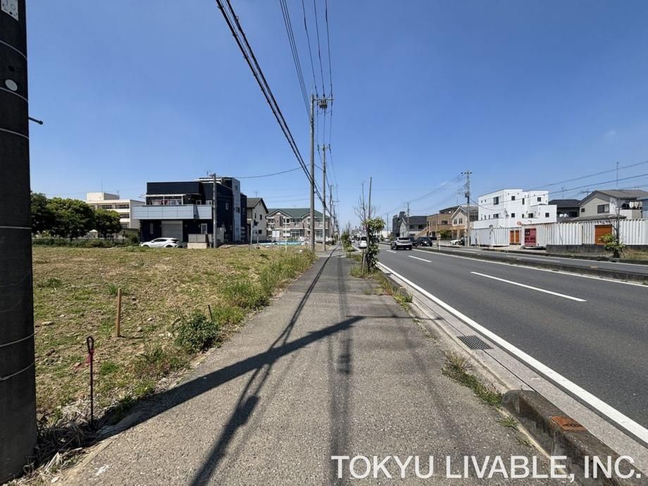 Land for Sale in Yoshikawa City, Saitama – 482m2 Corner Plot - Thumbnail 3