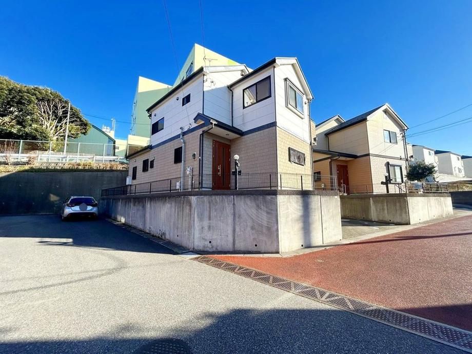 4LDK Corner House for Sale in Funabashi, Chiba - Thumbnail 2