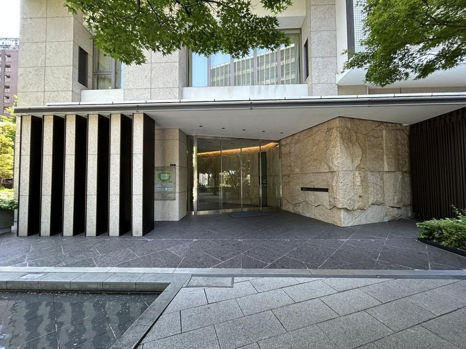 Brillia the Tower Tokyo Yaesu Avenue 2LDK Apartment in Chuo-ku - Thumbnail 3
